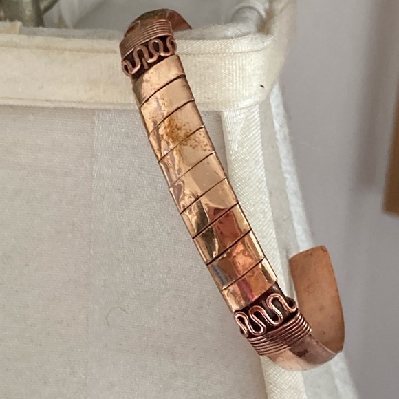 Copper Power Bracelets Cuff NWT 100% Pure Copper. Gift box is included 🎁 - Picture 2 of 9